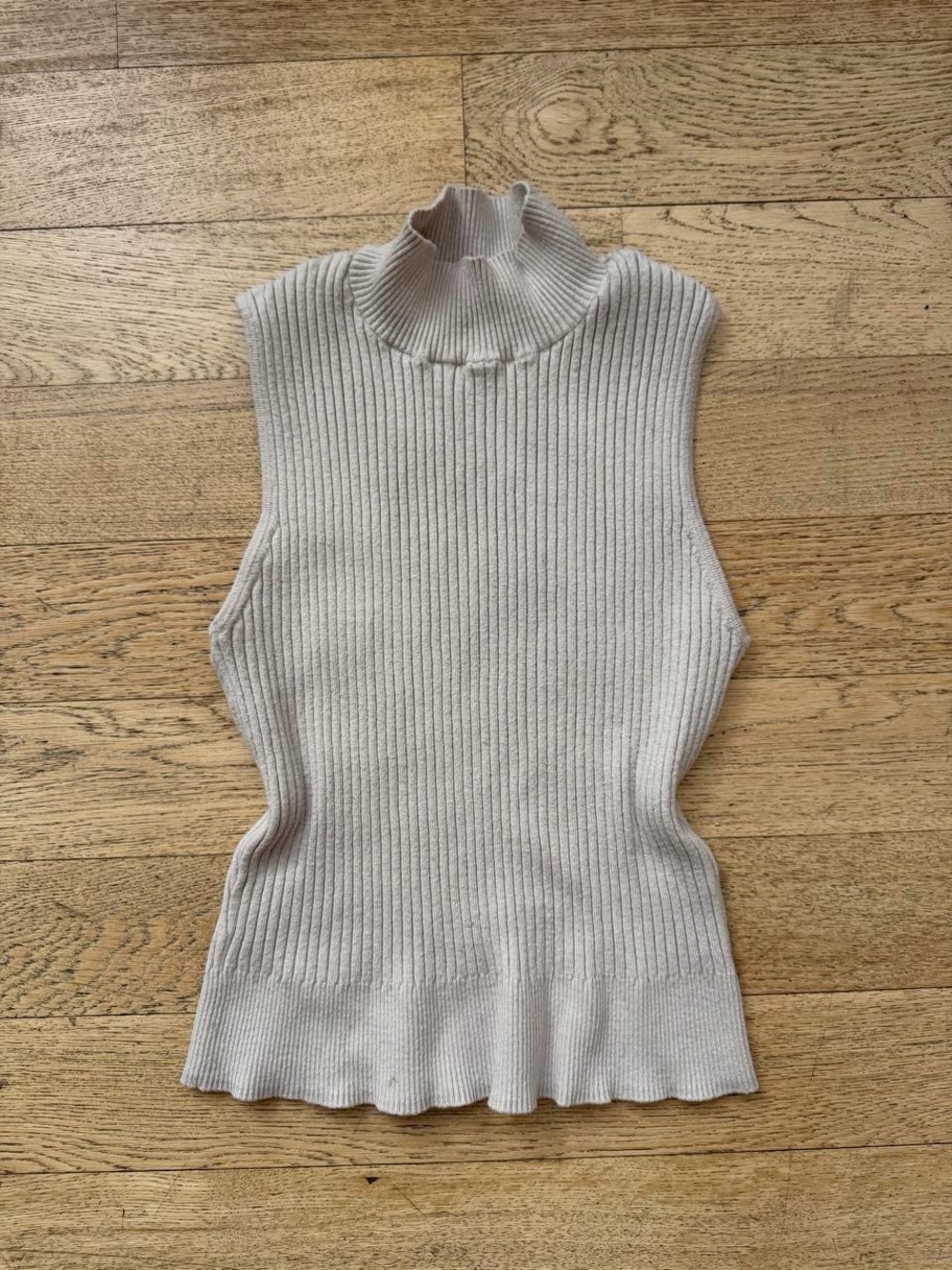 Calvin Klein Sleeveless Ribbed Turtleneck Tank - Cream